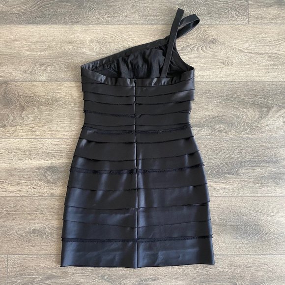 BCBG MAXAZRIA Black Layered Single-Shoulder Dress - Picture 2 of 3